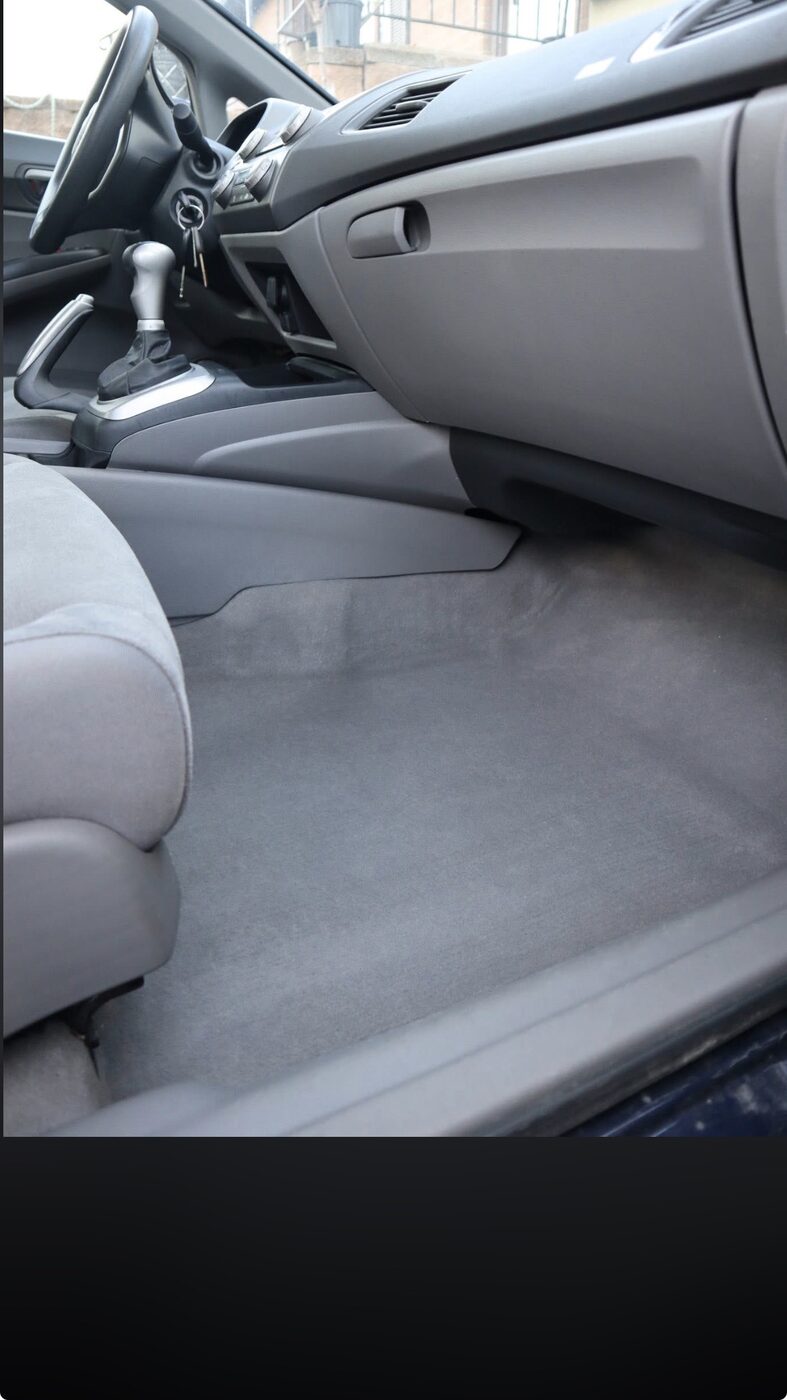 Deep-cleaned front carpet